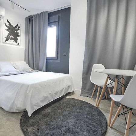 Ferienwohnung GIRALDA Modern Sevilla Exterior foto